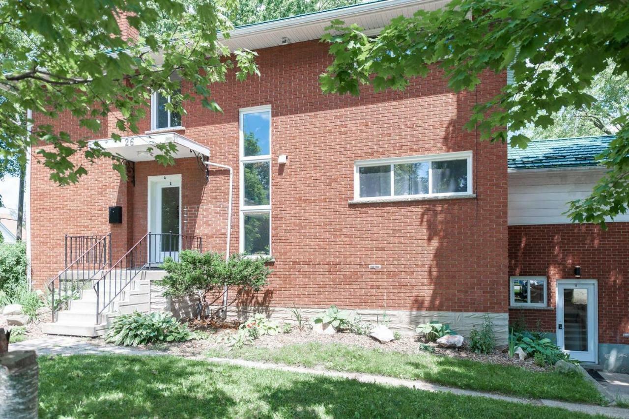 Entire 2 Bedroom Apartment Uptown Waterloo - E2 Buitenkant foto